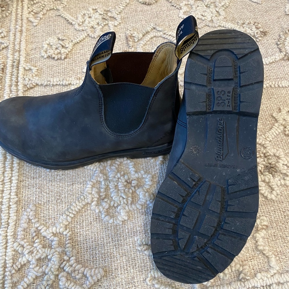 Blundstone boots with sheepskin liners